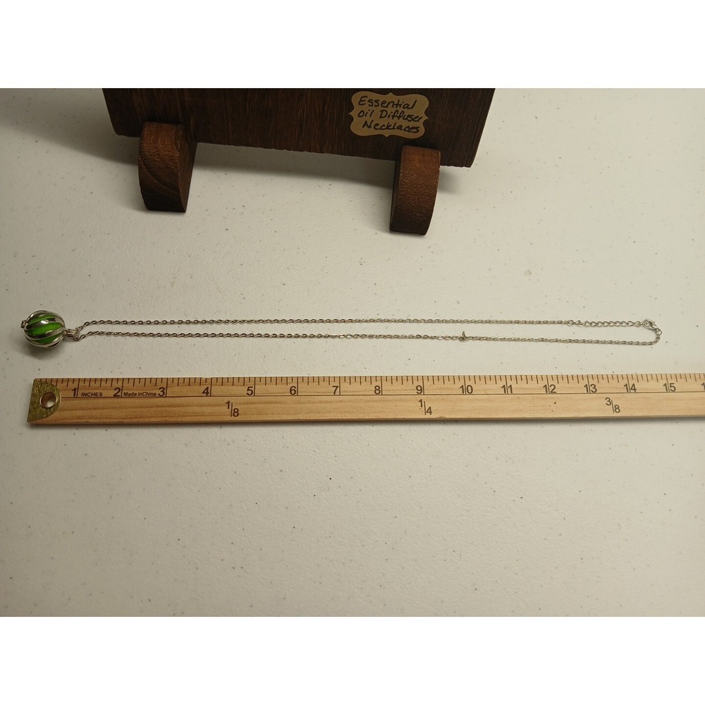 Essential Oil Diffuser Necklace - Picture 4 of 5